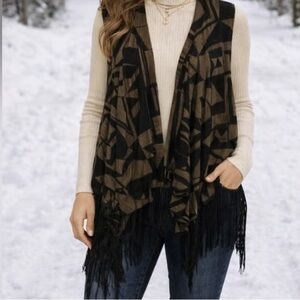 Geometric Patterned Black and Brown Women's Sweater Vest